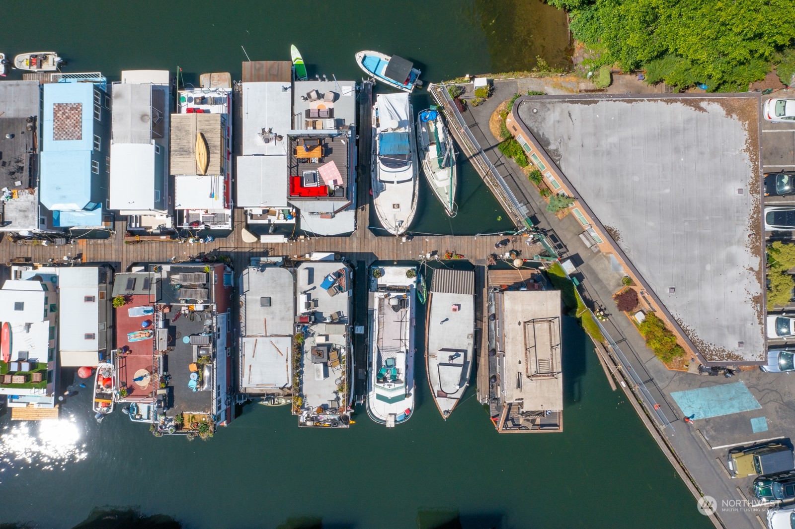 2143 North Northlake Way, Unit 34 Seattle, WA 98103 - Photo 23 of 26 a view of outdoor space