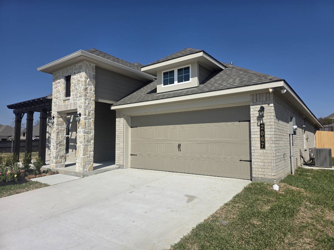 2067 Winepress Road Brenham, TX 77833 - Photo 3 of 18