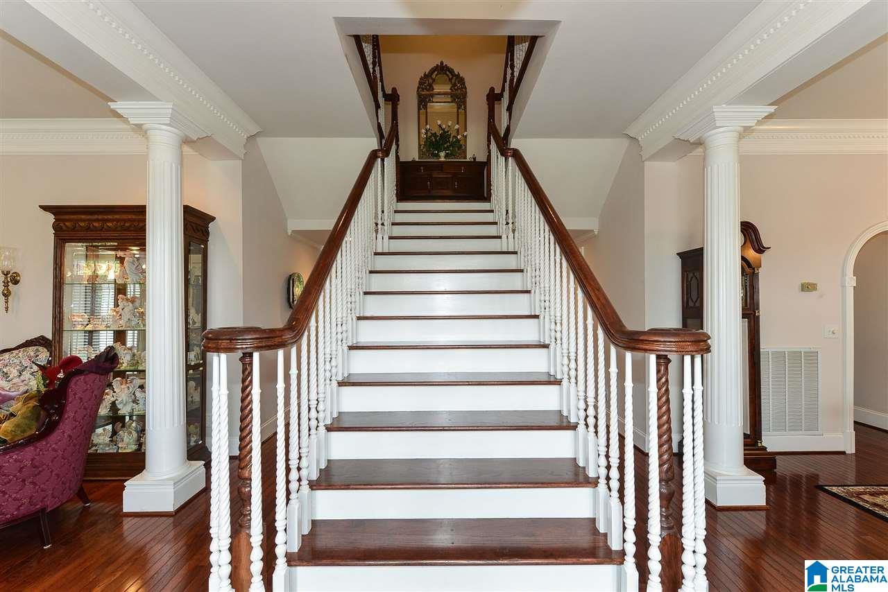 2557 Inverness Point Drive Birmingham, AL 35242 - Photo 4 of 46