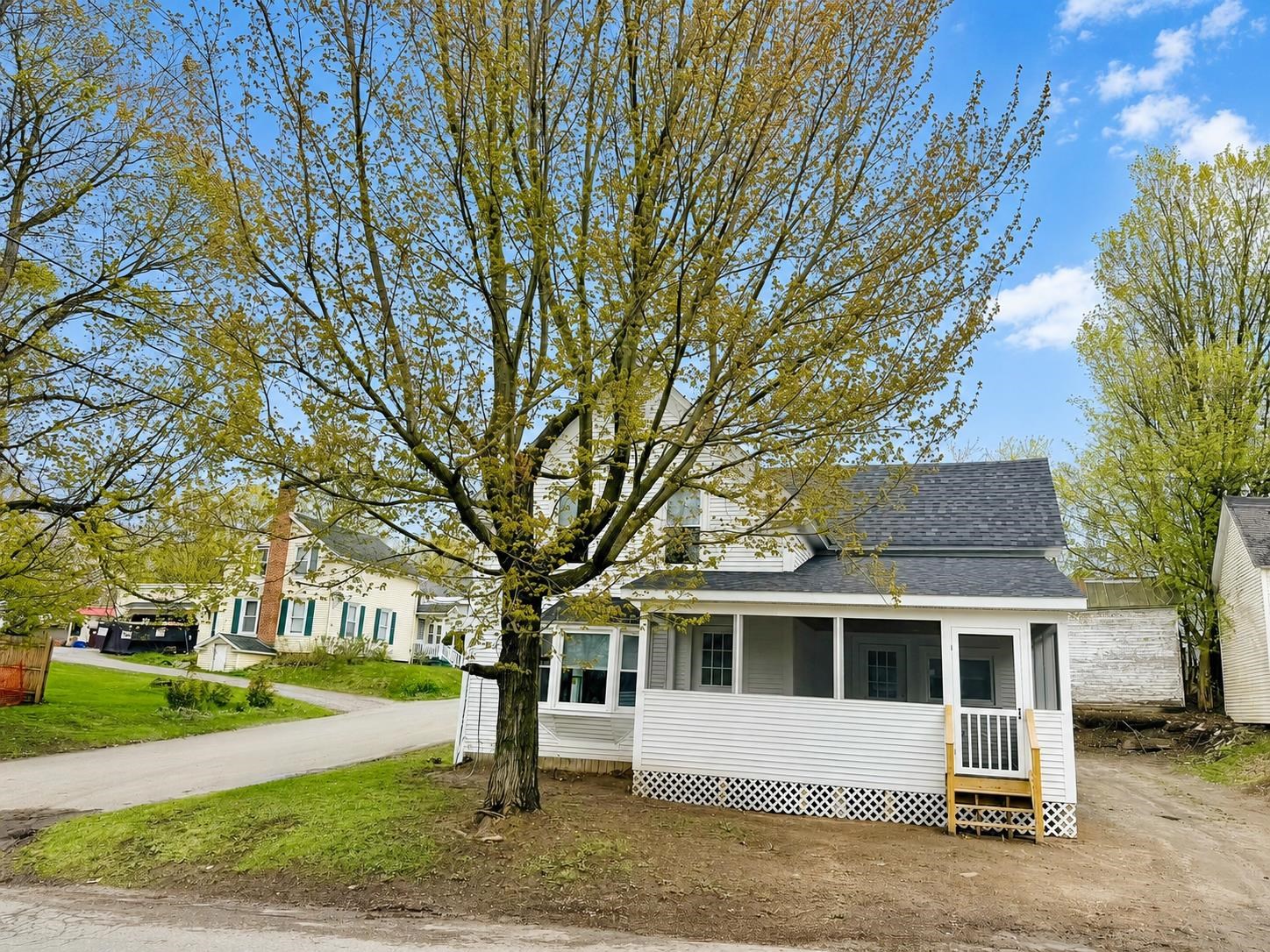92 Indian Point Street Newport, VT 05855 - Photo 24 of 26