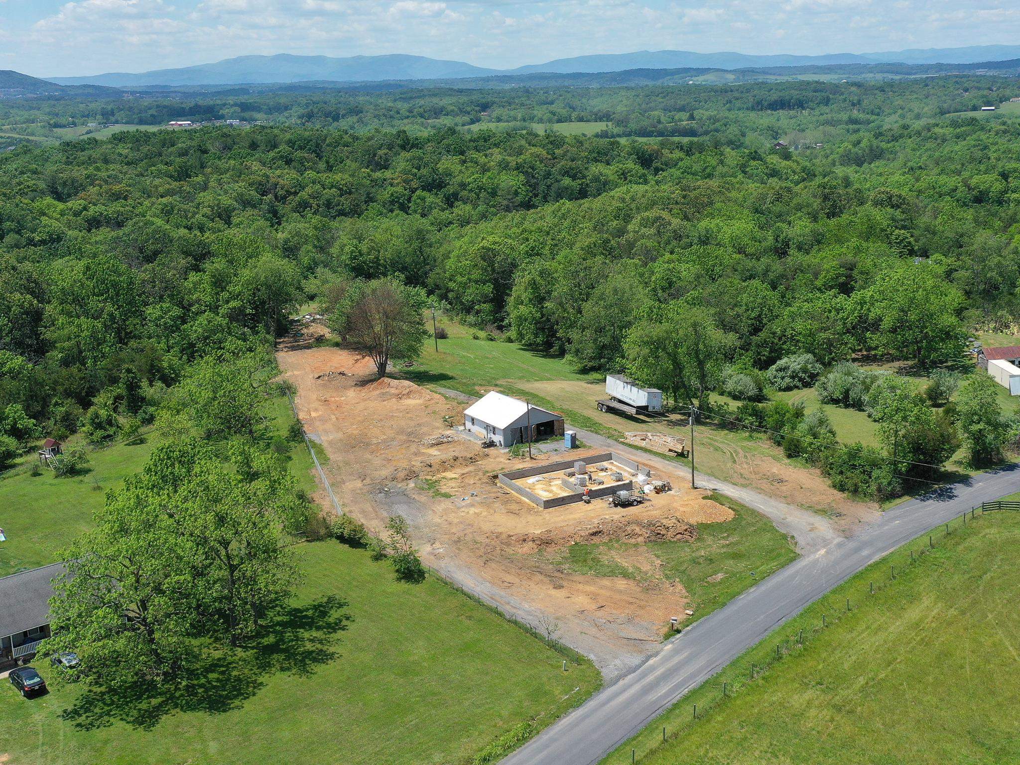 626 St James Road Fishersville, VA 22939 - Photo 7 of 9