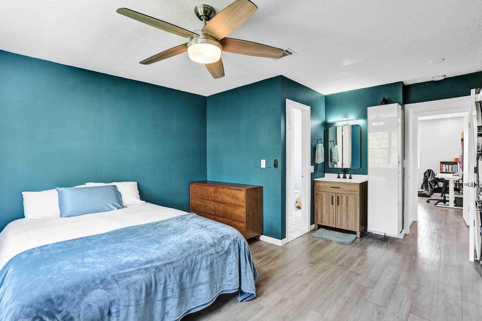 201 Southwest 3rd Street, Unit 201 Pompano Beach, FL 33060 - Photo 29 of 42 DSC02288