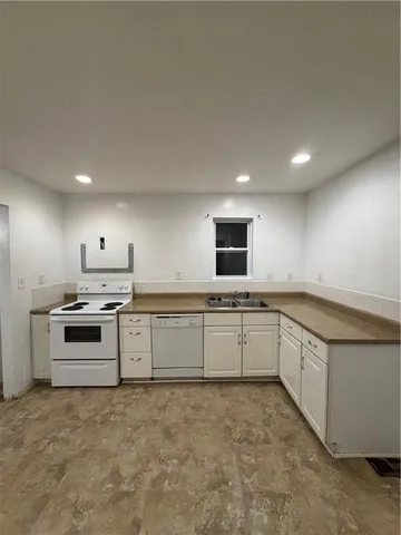 $160,000 | 934 Williams Street, Excelsior Springs, MO 64024