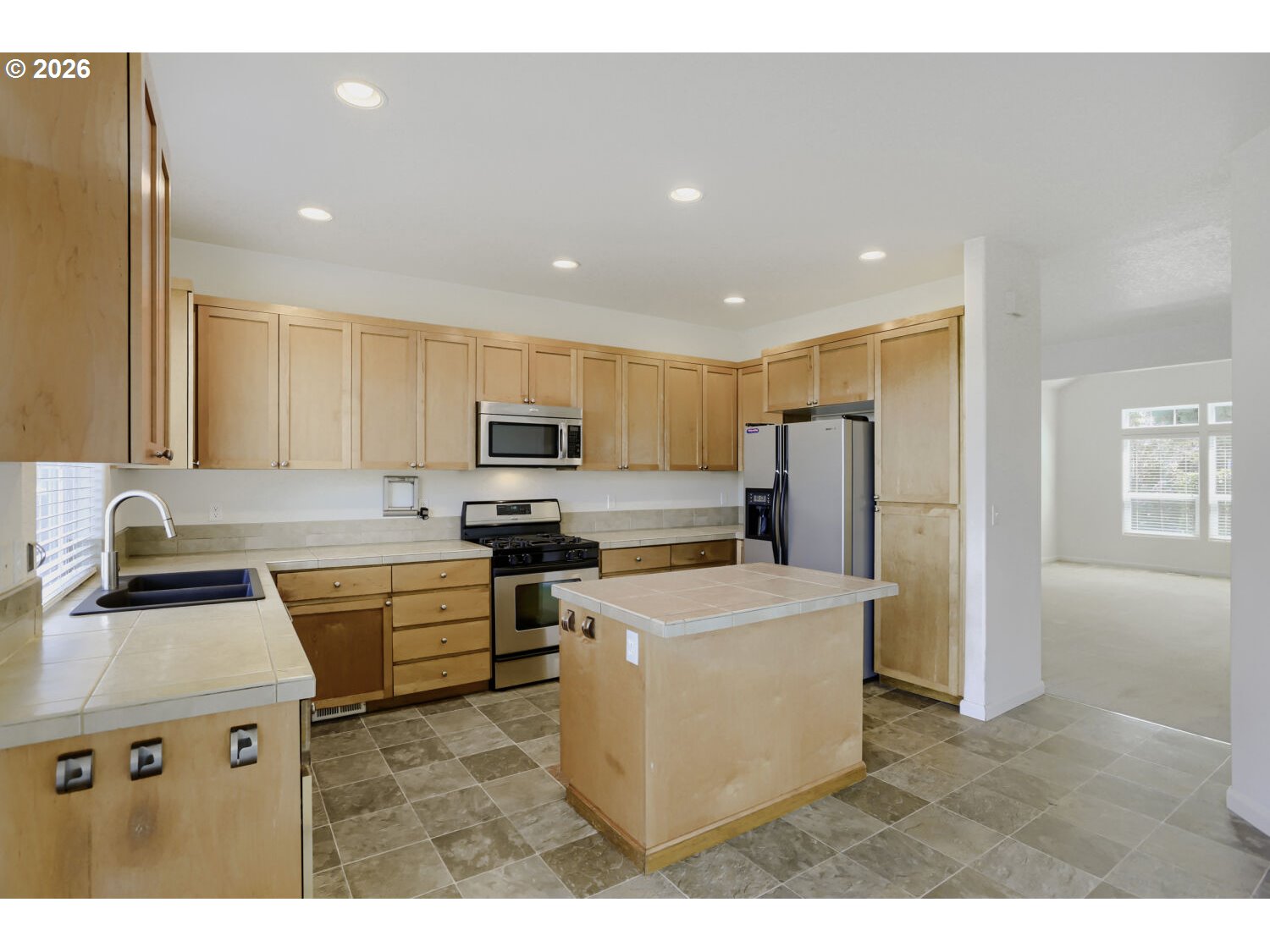 14829 Southwest Citrine Loop Beaverton, OR 97007 - Photo 11 of 34