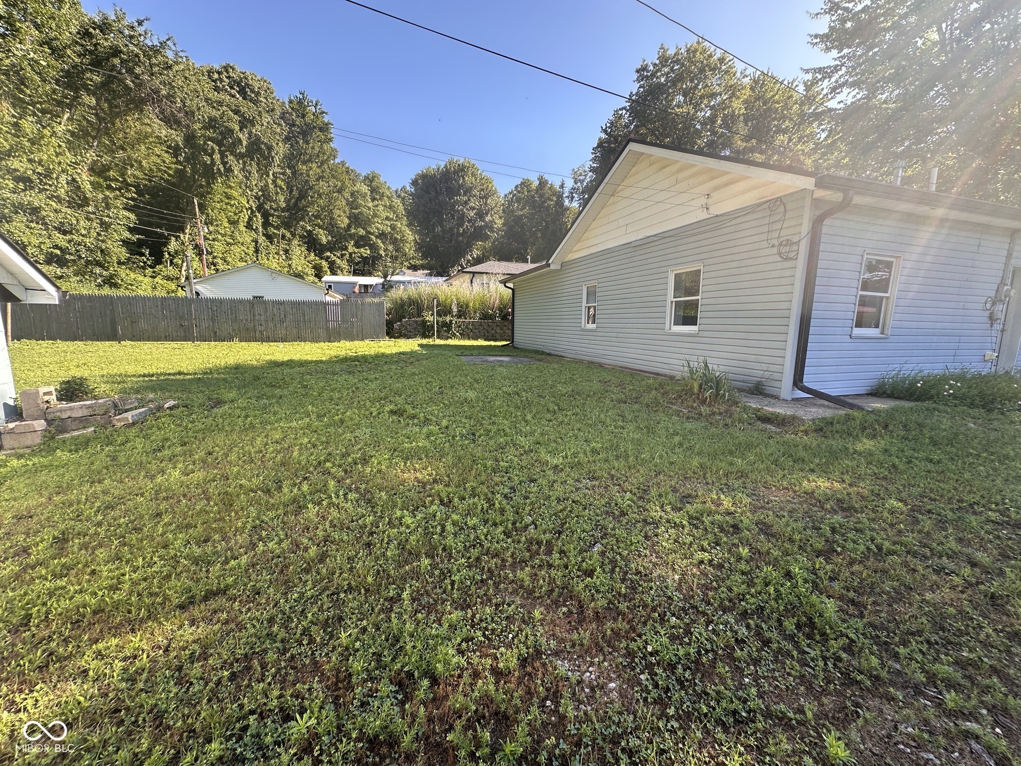 767 Laymon Avenue Spencer, IN 47460 - Photo 3 of 15