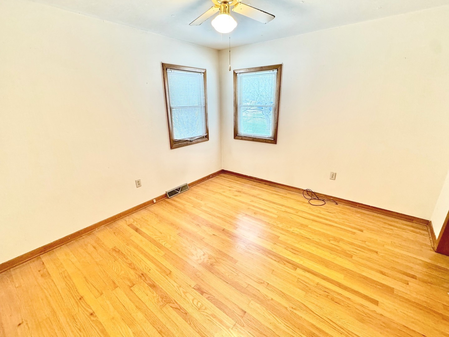219 William Street New Lenox, IL 60451 - Photo 20 of 29 a view of an empty room
