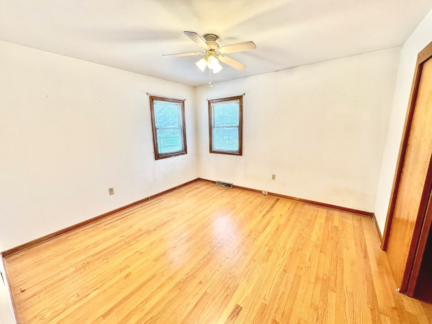 219 William Street New Lenox, IL 60451 - Photo 22 of 29 a view of an empty room with a window