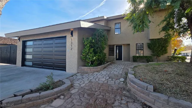 $598,888 | 1312 Oak Tree Lane, Las Vegas, NV 89108