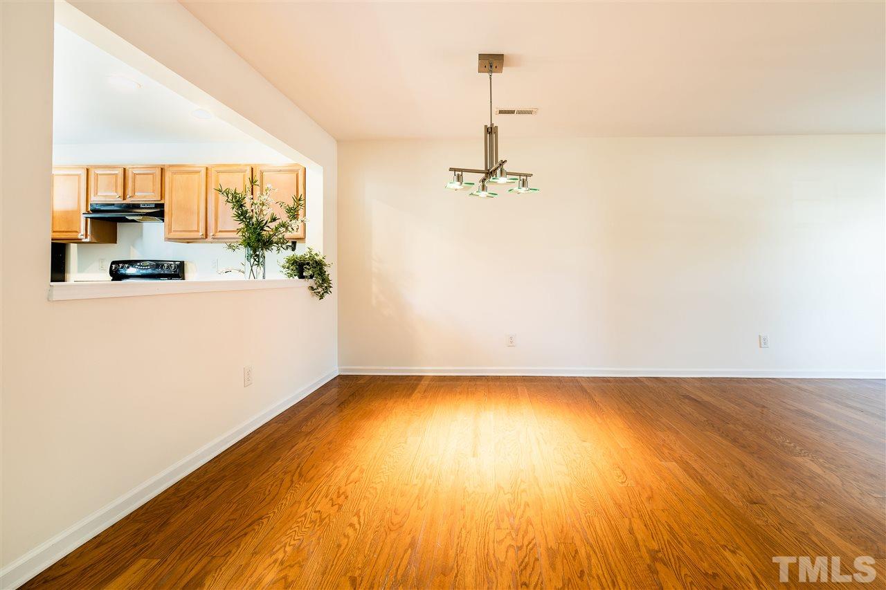 507 Ringleaf Court Cary, NC 27513 - Photo 10 of 24 Gallery Image 10