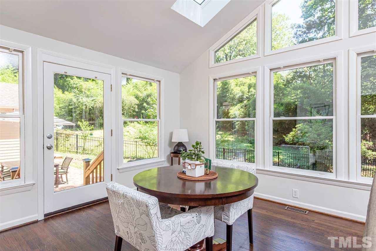 321 Wesley Drive Chapel Hill, NC 27516 - Photo 12 of 29