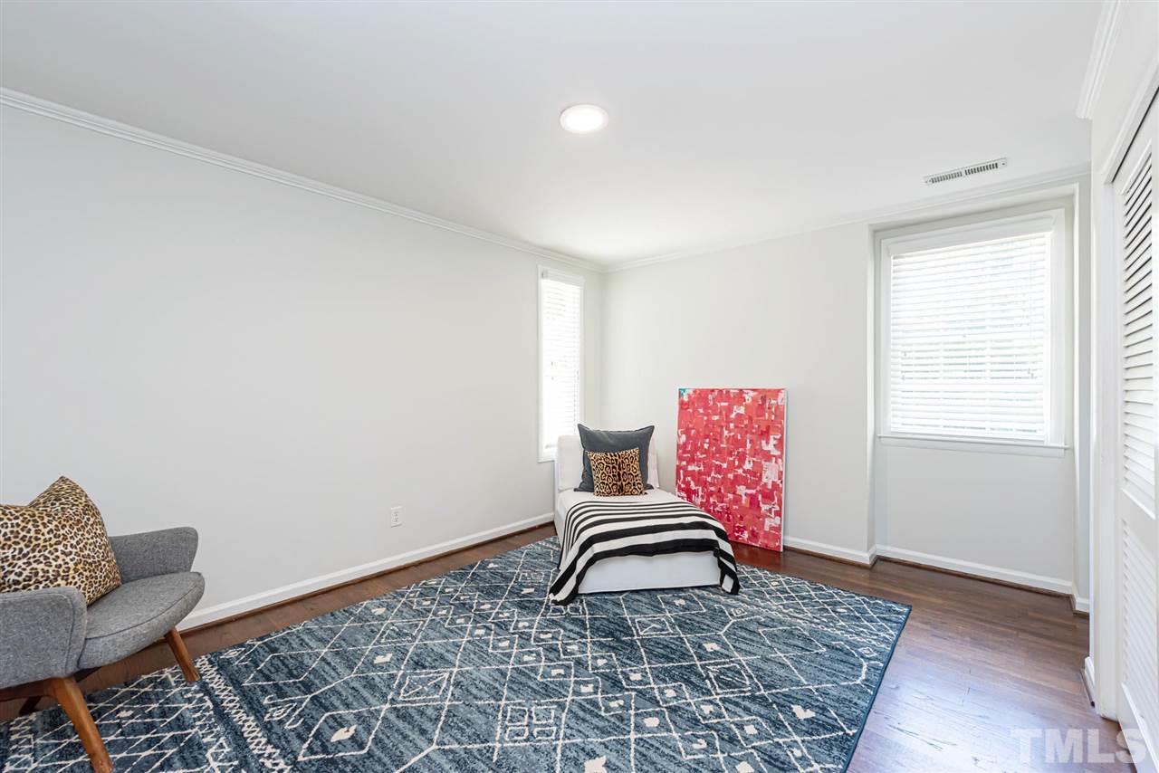 321 Wesley Drive Chapel Hill, NC 27516 - Photo 16 of 29