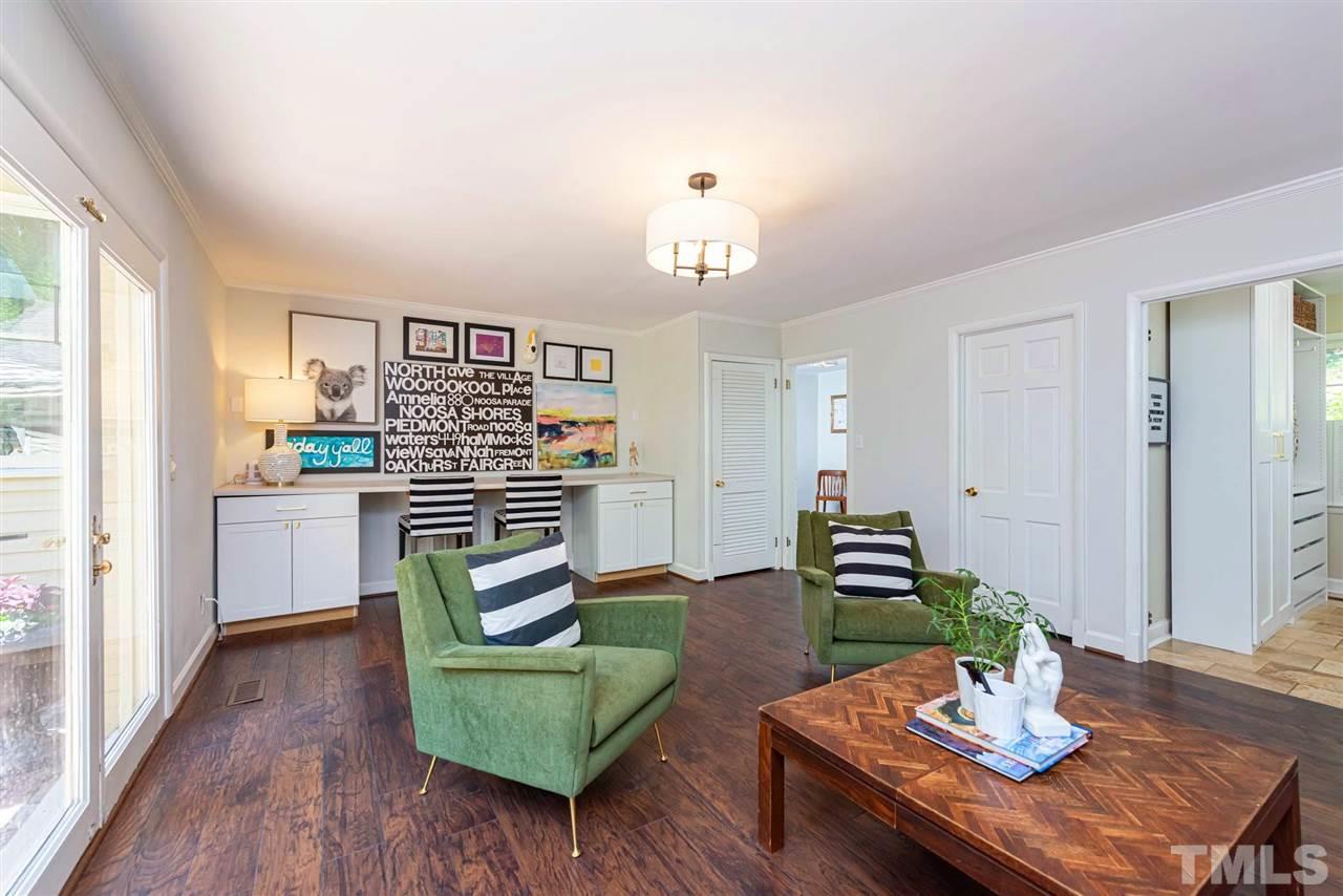 321 Wesley Drive Chapel Hill, NC 27516 - Photo 5 of 29