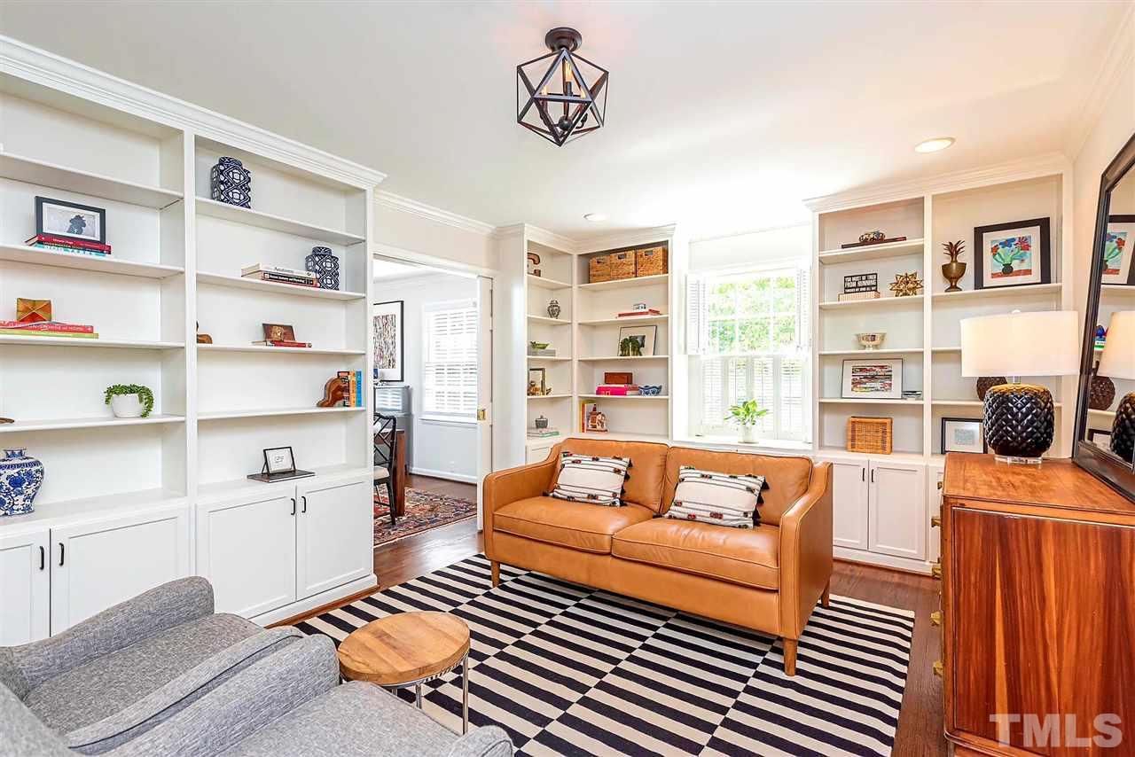 321 Wesley Drive Chapel Hill, NC 27516 - Photo 8 of 29