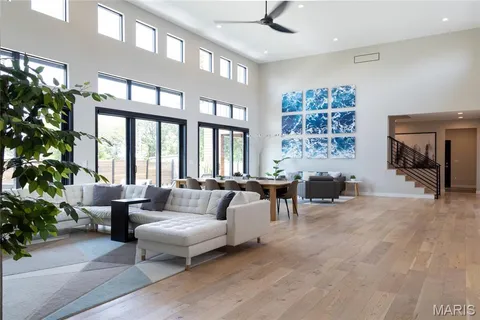 $1,250,000 | 6906 Bruno Avenue, St. Louis, MO 63139