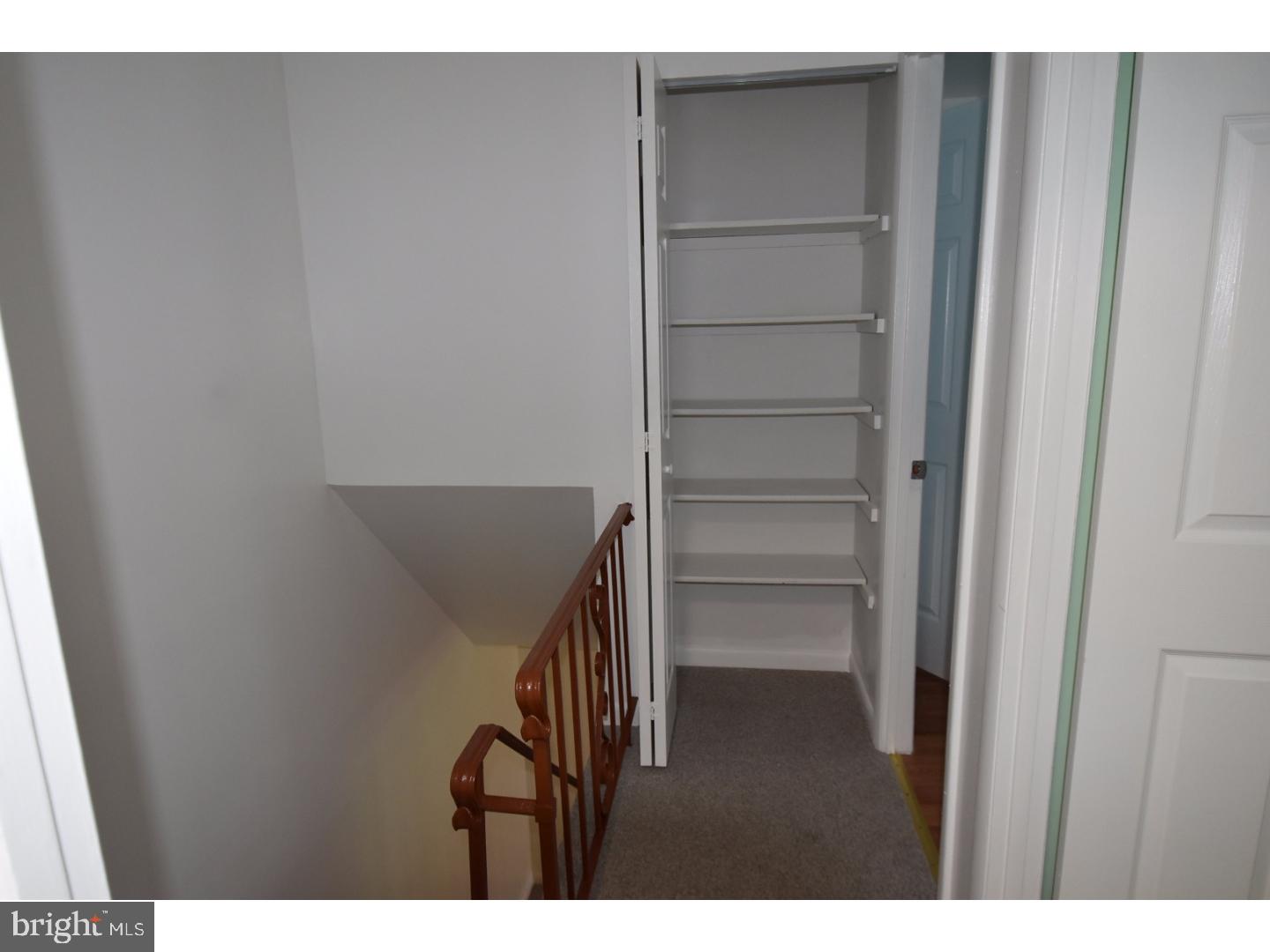 2900 State Hill Road, Unit I2 Wyomissing, PA 19610 - Photo 12 of 17 Hallway