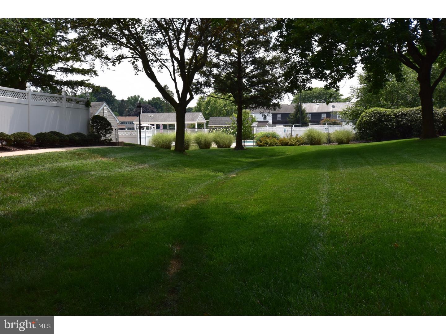 2900 State Hill Road, Unit I2 Wyomissing, PA 19610 - Photo 16 of 17 Pool