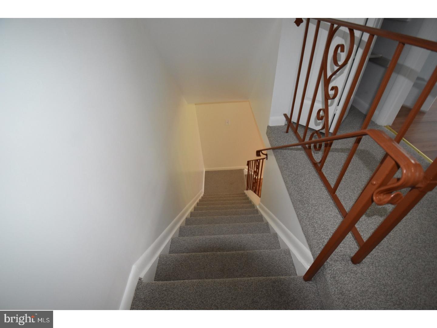 2900 State Hill Road, Unit I2 Wyomissing, PA 19610 - Photo 8 of 17 Hallway