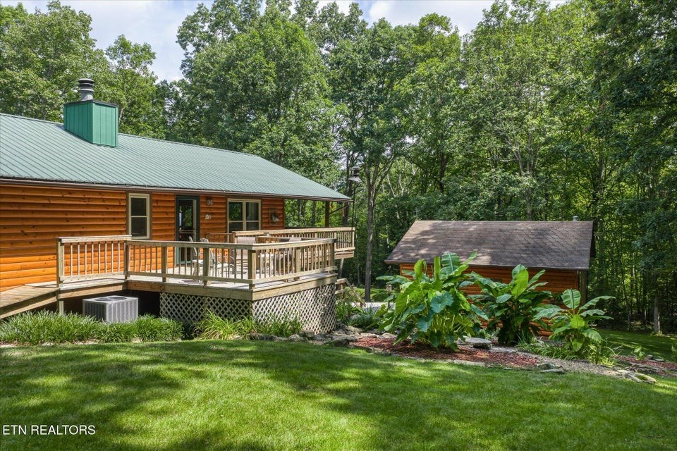 715 White Oak Road Monterey, TN 38574 - Photo 2 of 47 Gallery Image 2