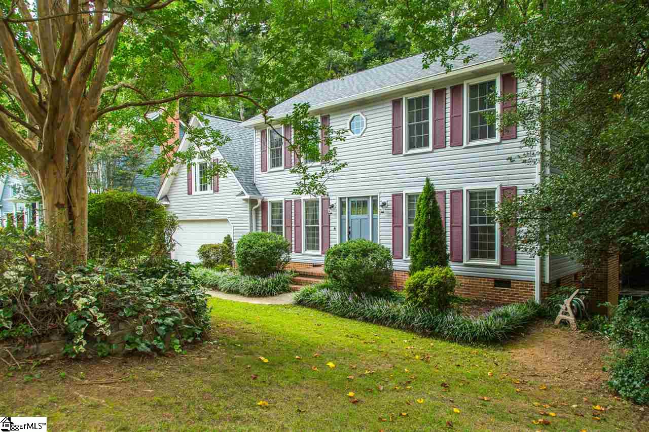 121 Crosswinds Street Greer, SC 29650 - Photo 2 of 36 Gallery Image 2