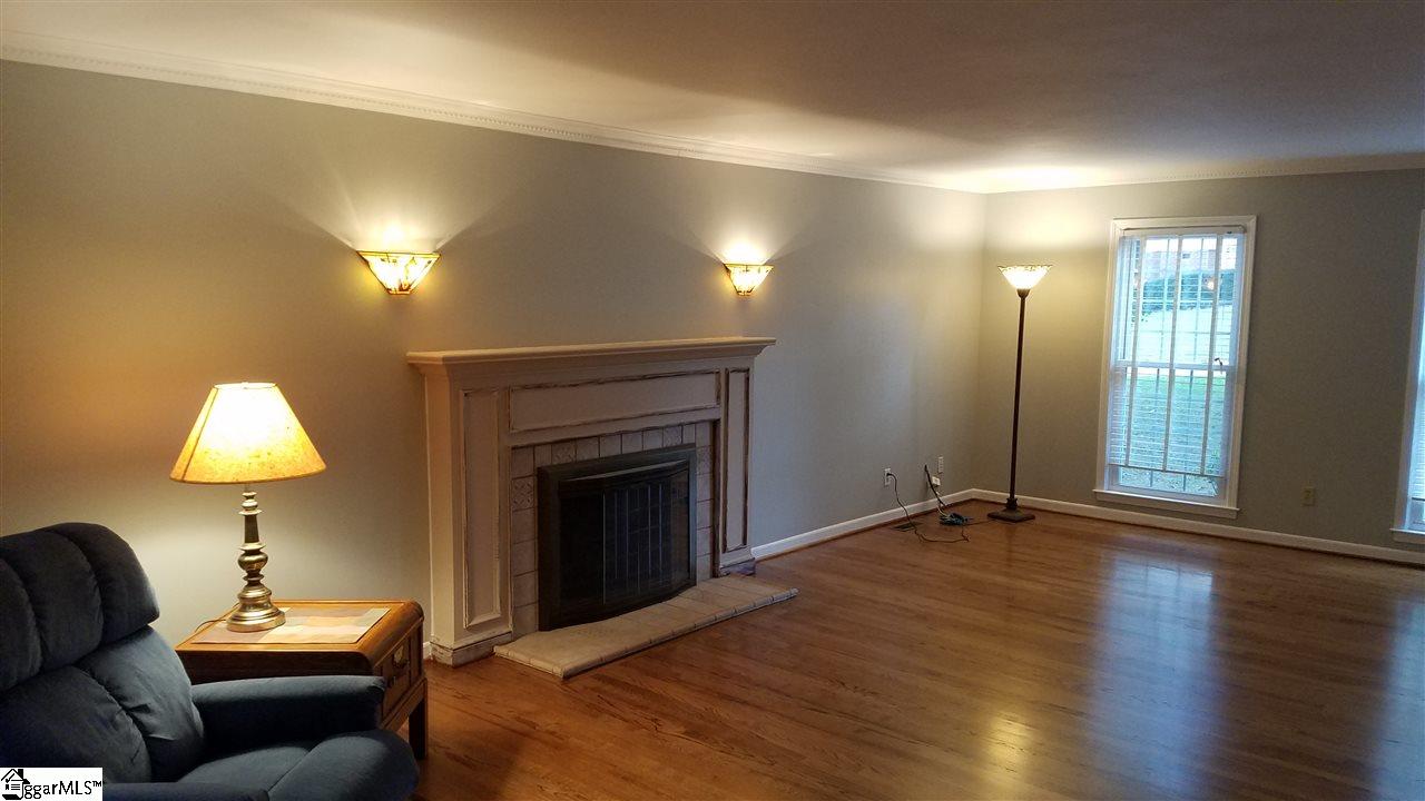 121 Crosswinds Street Greer, SC 29650 - Photo 14 of 36 Gallery Image 14