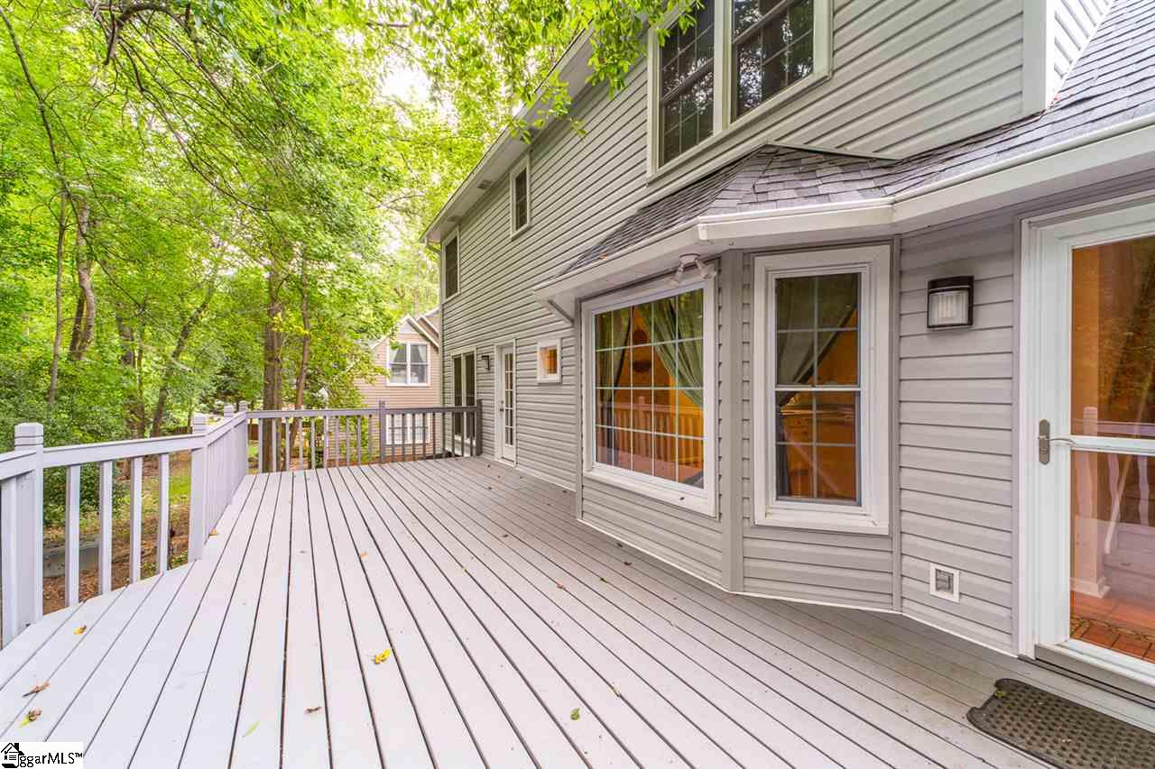 121 Crosswinds Street Greer, SC 29650 - Photo 3 of 36 Gallery Image 3
