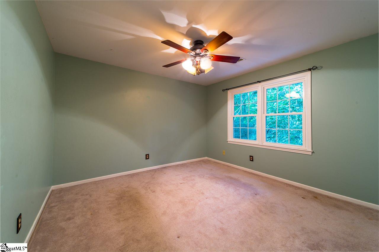 121 Crosswinds Street Greer, SC 29650 - Photo 28 of 36 Gallery Image 28