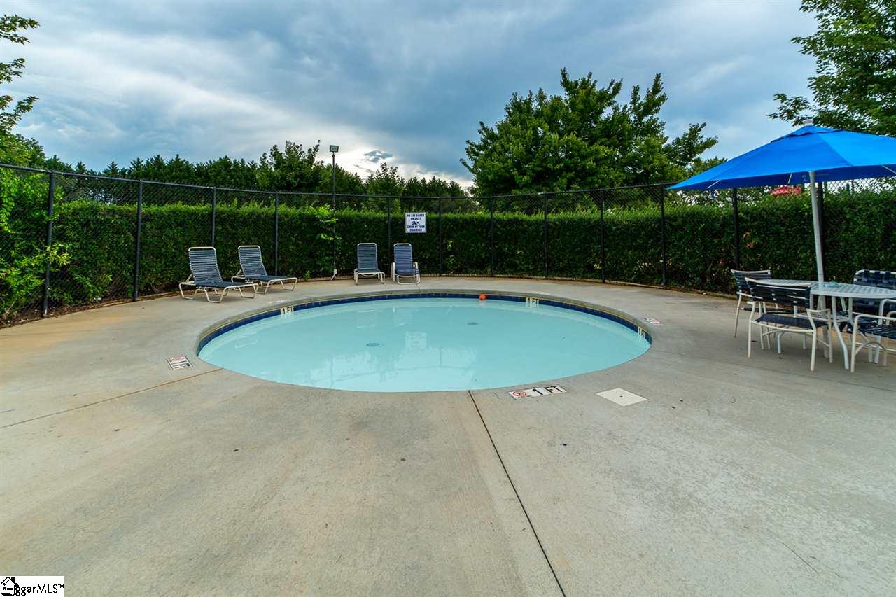 121 Crosswinds Street Greer, SC 29650 - Photo 34 of 36 Gallery Image 34