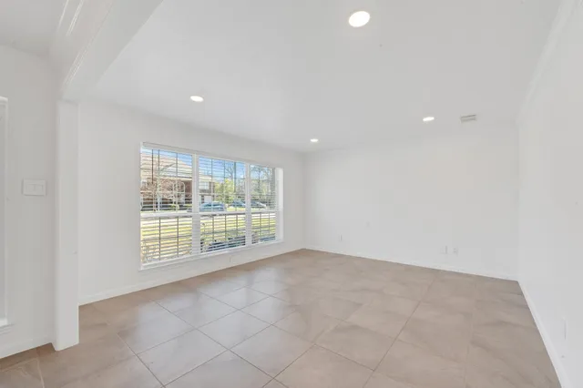 $3,400 | 4422 Warwick Drive, Sugar Land, TX 77479