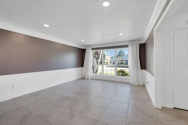 $3,400 | 4422 Warwick Drive, Sugar Land, TX 77479