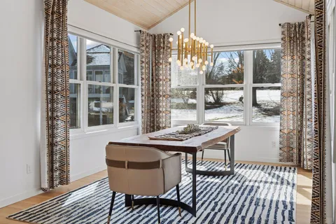 $940,000 | 7801 West 95th Street, Bloomington, MN 55438