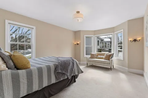 $940,000 | 7801 West 95th Street, Bloomington, MN 55438