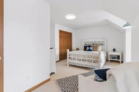 $940,000 | 7801 West 95th Street, Bloomington, MN 55438