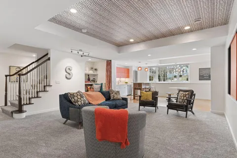 $940,000 | 7801 West 95th Street, Bloomington, MN 55438