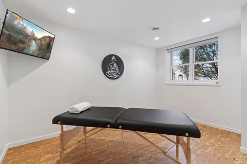 $940,000 | 7801 West 95th Street, Bloomington, MN 55438