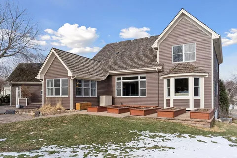 $940,000 | 7801 West 95th Street, Bloomington, MN 55438