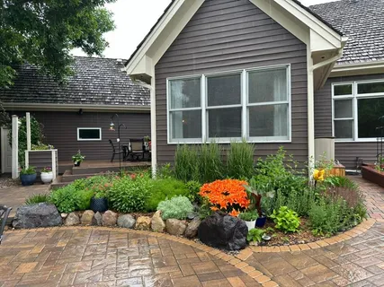 $940,000 | 7801 West 95th Street, Bloomington, MN 55438