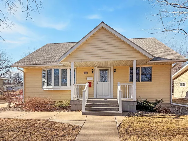 $215,000 | 3036 Queen Avenue, Slayton, MN 56172