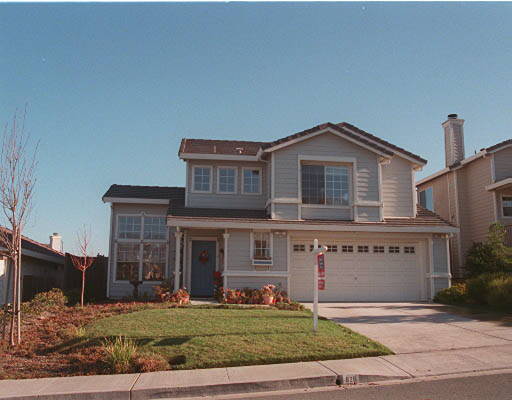 828 Dodd Court Bay Point, CA 94565 - Photo 1 of 1 a front view of a house with a yard