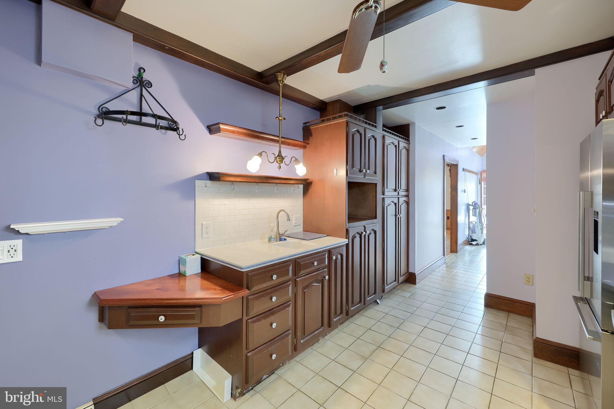 16 East Market Street Lititz, PA 17543 - Photo 9 of 39