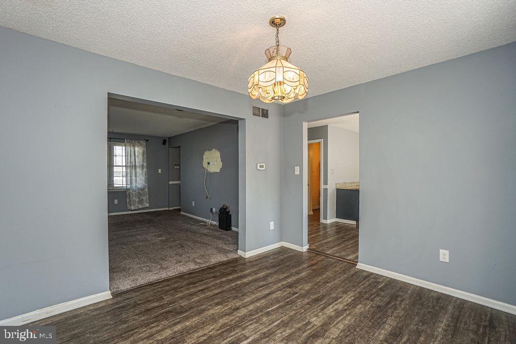464 Colonial Road Bellmawr, NJ 08031 - Photo 8 of 43