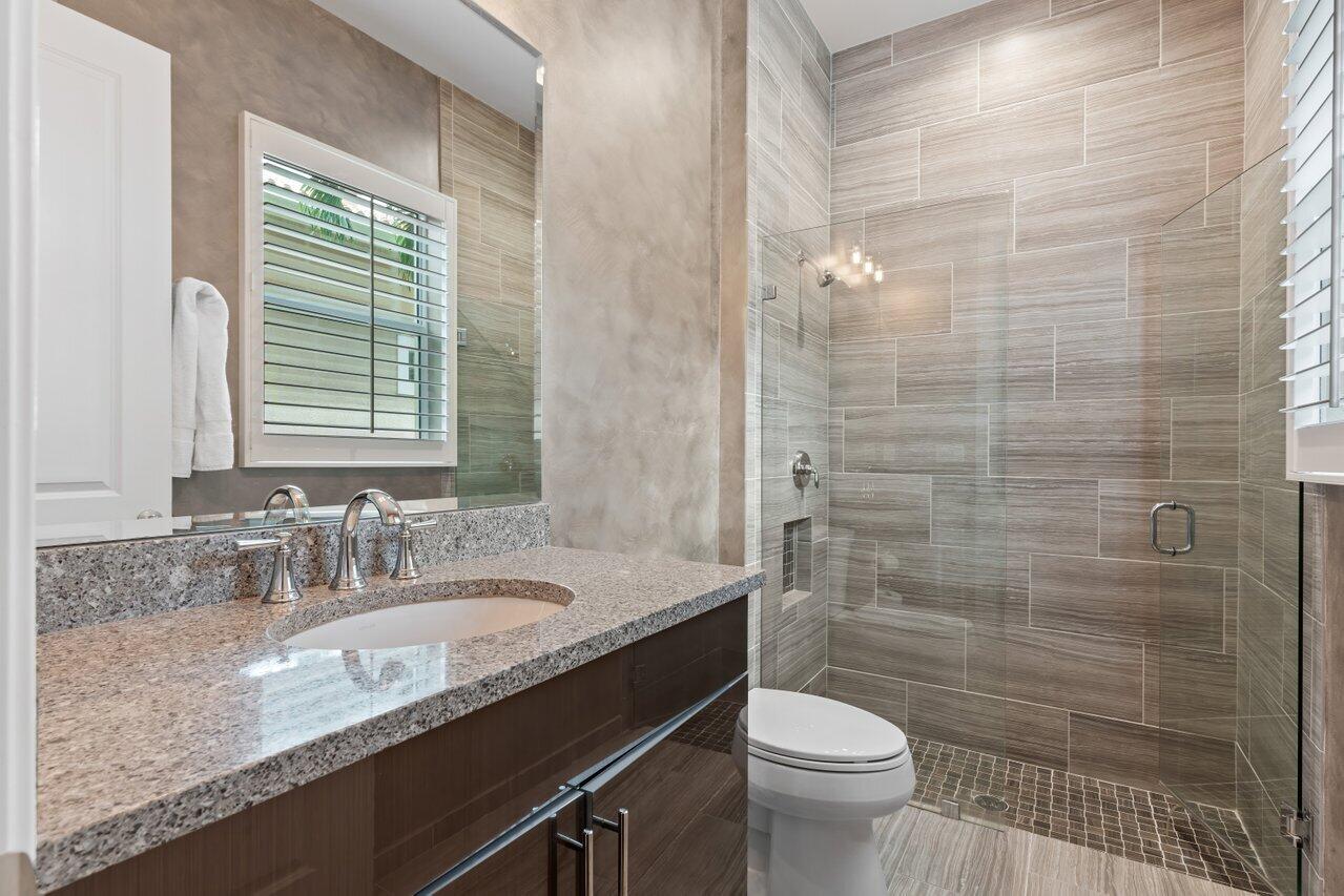 6464 Bellamalfi Street Boca Raton, FL 33496 - Photo 11 of 32 11