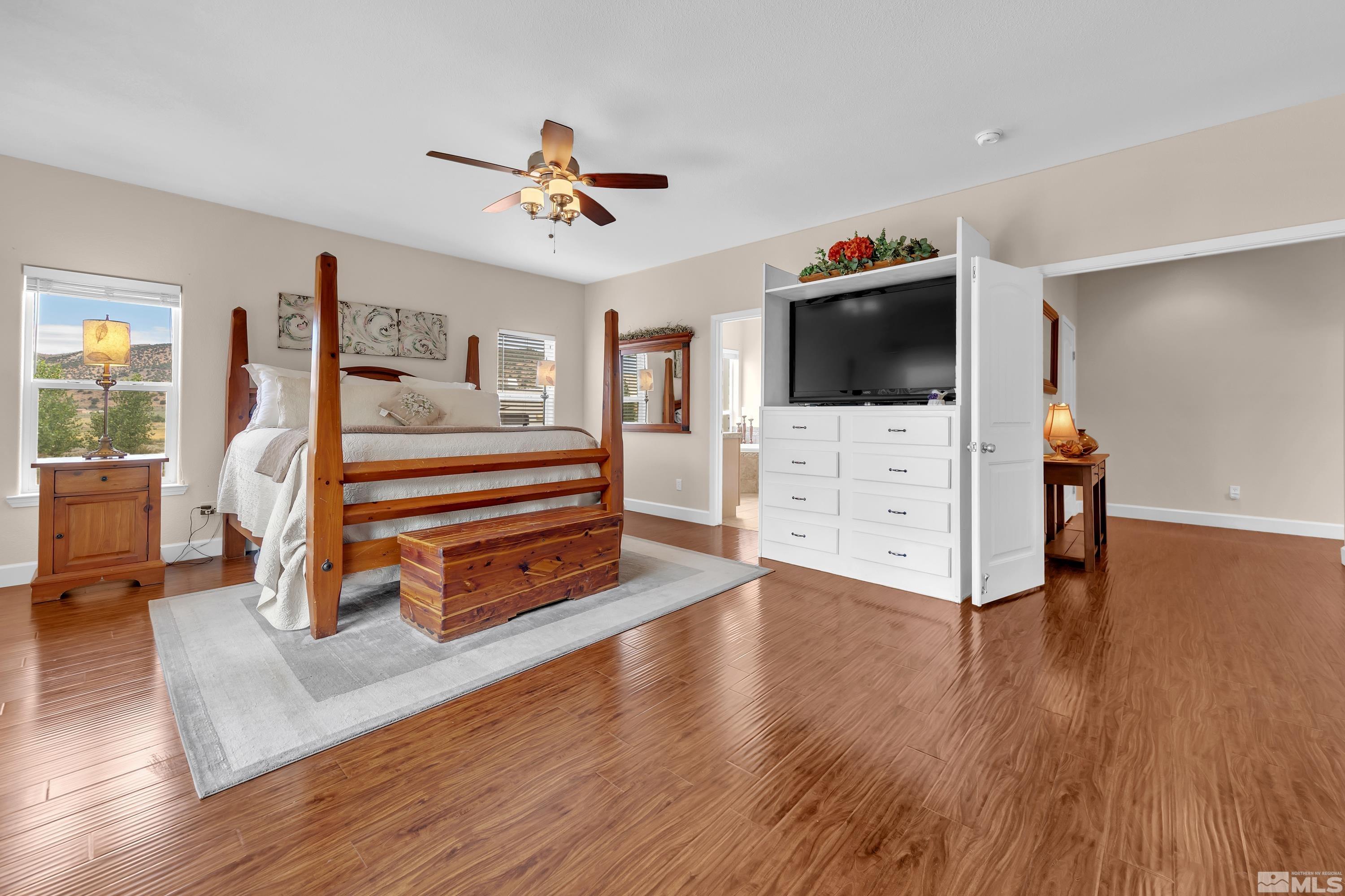 20555 Fetlock Drive Reno, NV 89508 - Photo 4 of 40 Photo 4