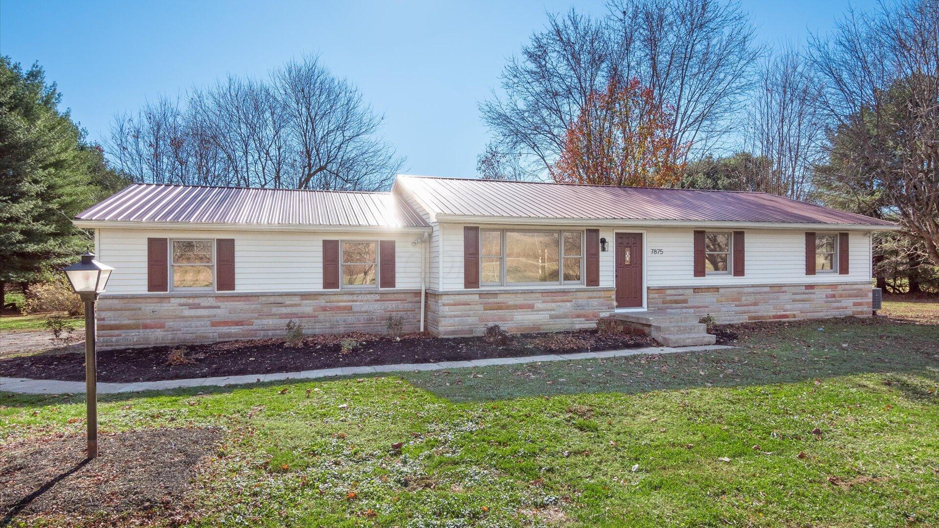 7875 Fultonrose Road Roseville, OH 43777 - Photo 3 of 40 04-z 7875 Fultonrose085