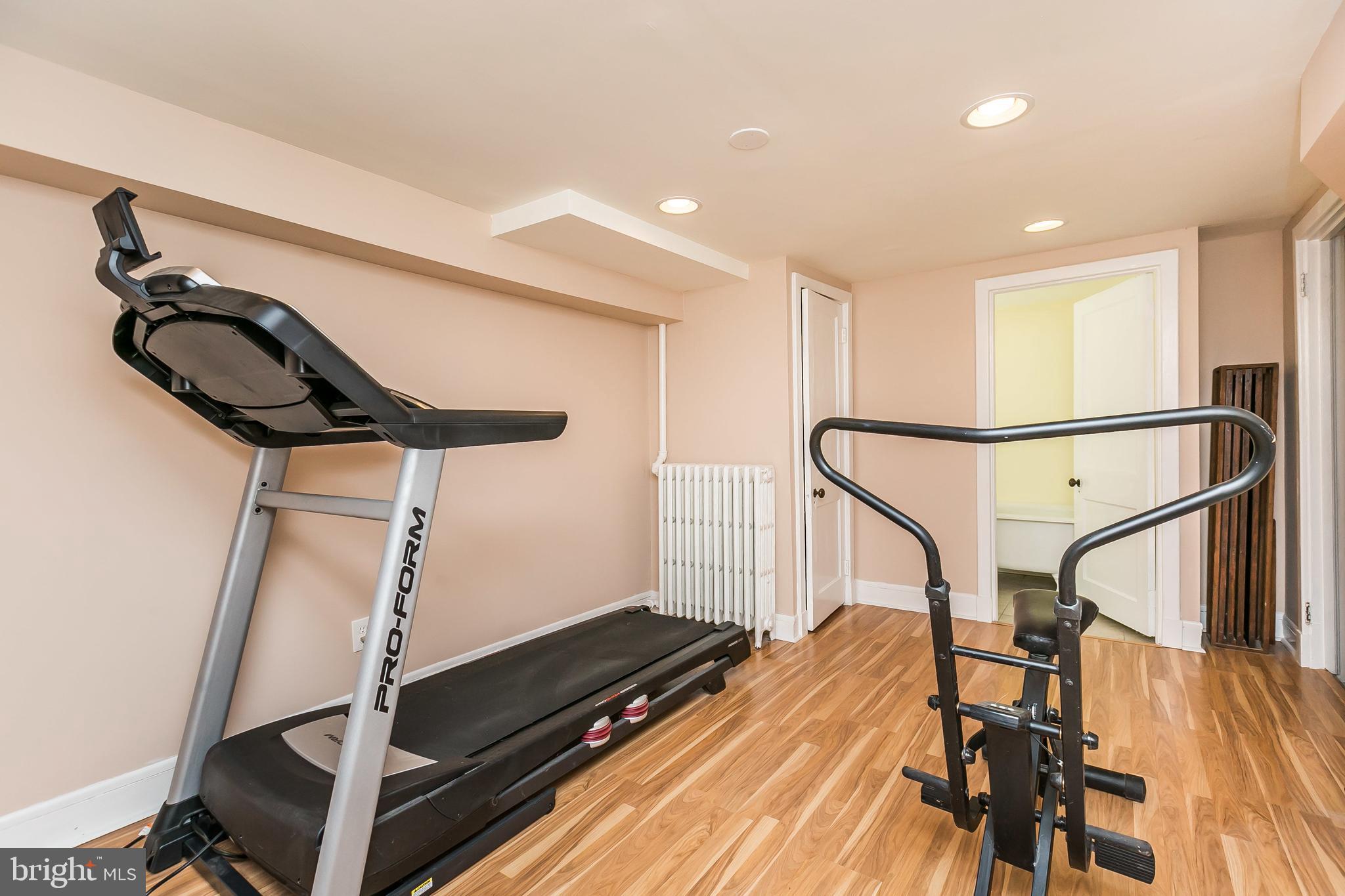 207 Tunbridge Road Baltimore, MD 21212 - Photo 35 of 43