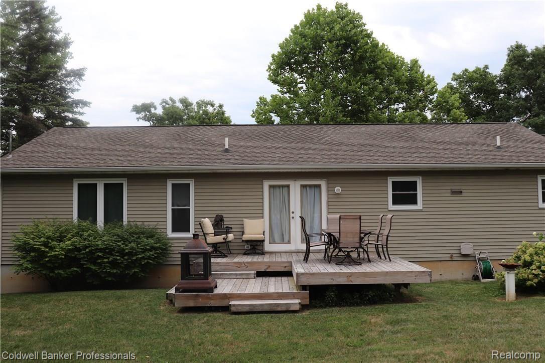 2029 Gray Road Lapeer, MI 48446 - Photo 7 of 33 IMG_0199.JPG