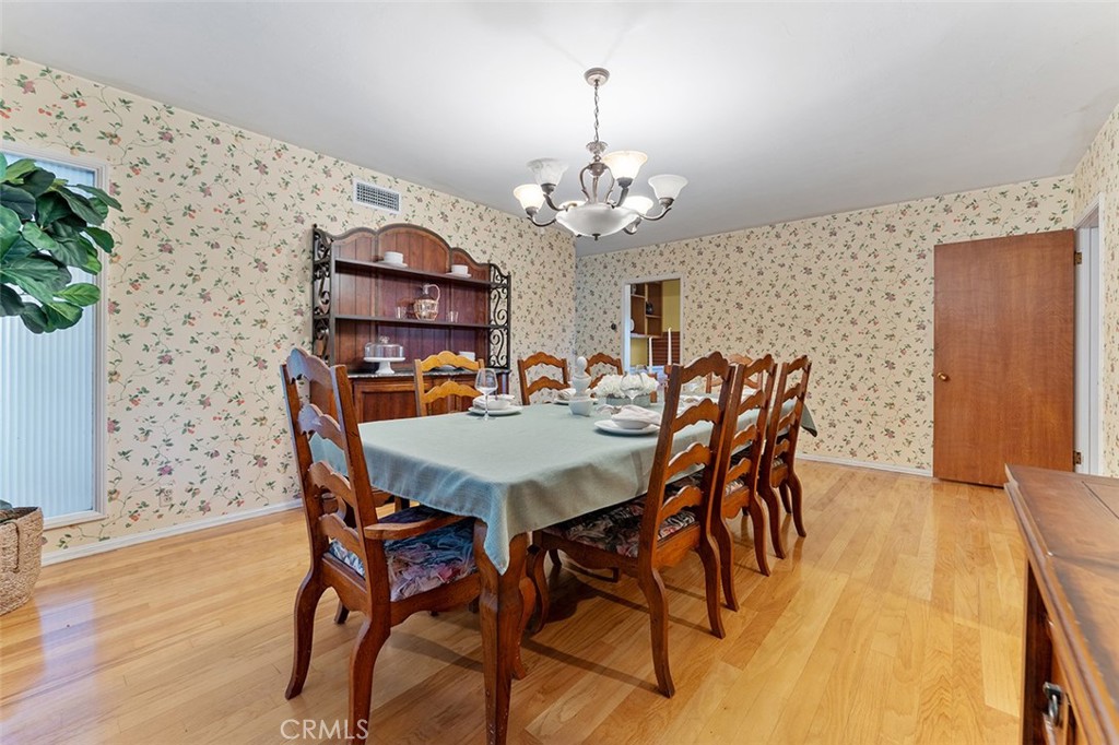 1940 Arroyo Drive Riverside, CA 92506 - Photo 15 of 50 Formal dining.