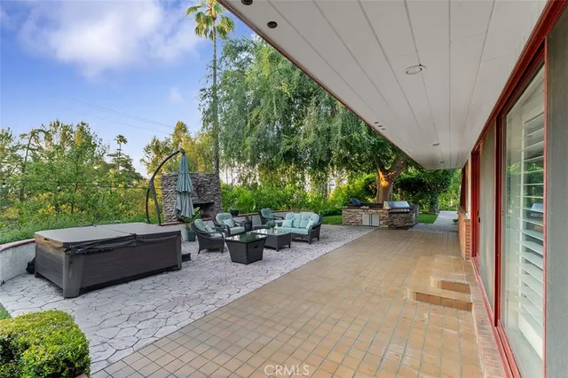 $879,000 | 1940 Arroyo Drive, Riverside, CA 92506