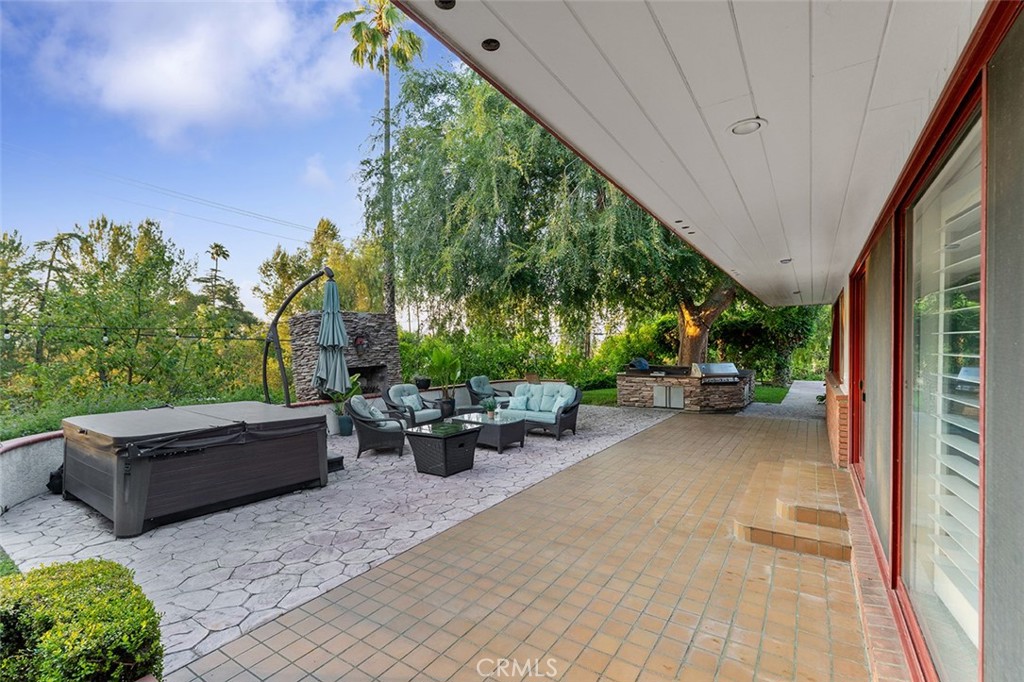 1940 Arroyo Drive Riverside, CA 92506 - Photo 30 of 50 View from primary sliders.