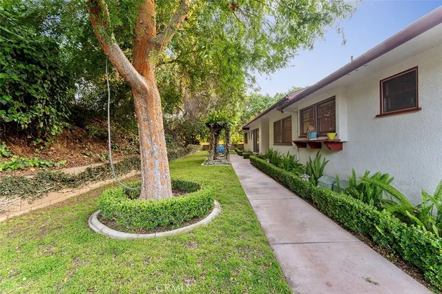 $879,000 | 1940 Arroyo Drive, Riverside, CA 92506