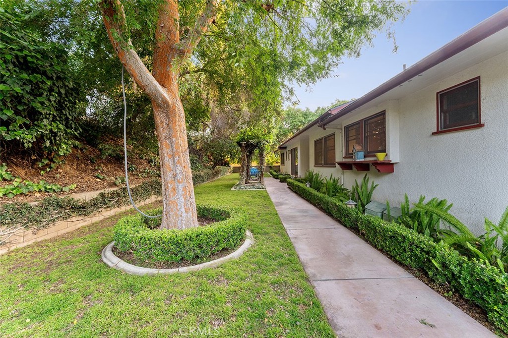 1940 Arroyo Drive Riverside, CA 92506 - Photo 36 of 50 Pathway to the "front" door.